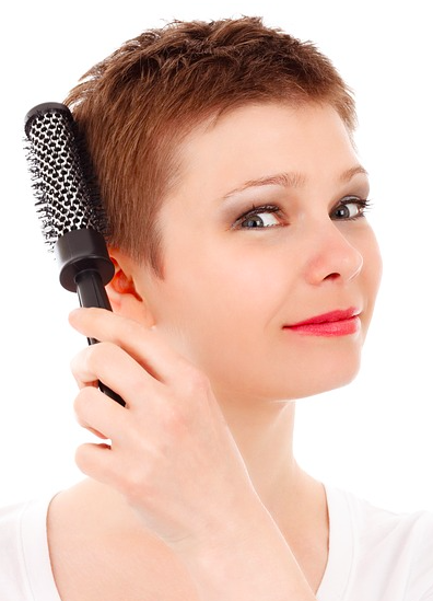 La sortie des cheveux tombant les rappels